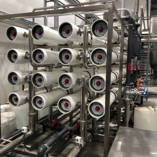 原料制备:纯水作为陶瓷原料的重要组成部分,能确保陶瓷产品的纯净度