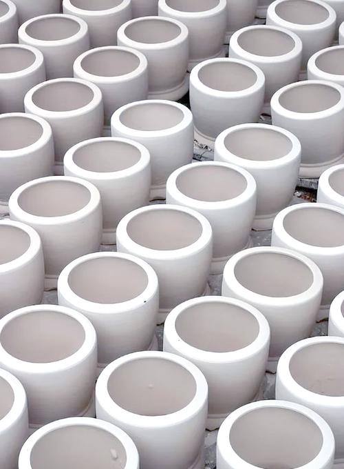 高温陶瓷材料:耐腐蚀性能研究与多样化应用探索